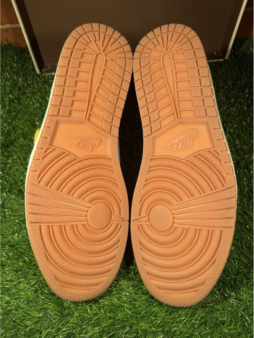Travis Scott Jordan 1 Low Canary Yellow Size 15.5W 14m Brand New DZ4137 700